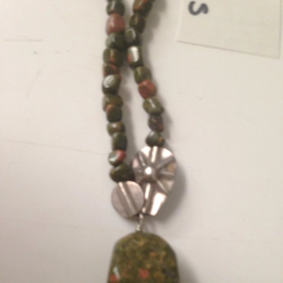 16" Unakite and Silver Necklace - Picture 8 of 14